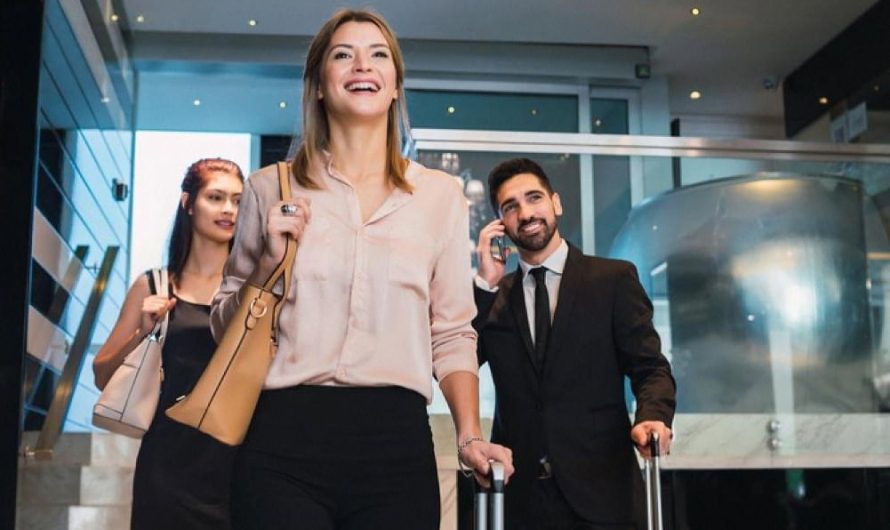 Hotel Self Check-In Kiosks vs Mobile Check-In Apps: Which One Delivers Better ROI?